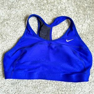 2x Nike DRI-FIT sports bra